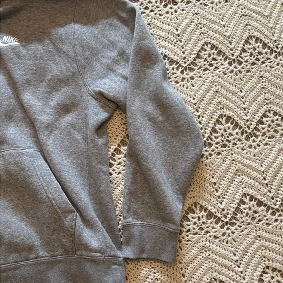 Nike Grey Hoodie Size Medium Drawstrings Front Pocket Elastic Comfort Sweatshirt - Picture 7 of 9